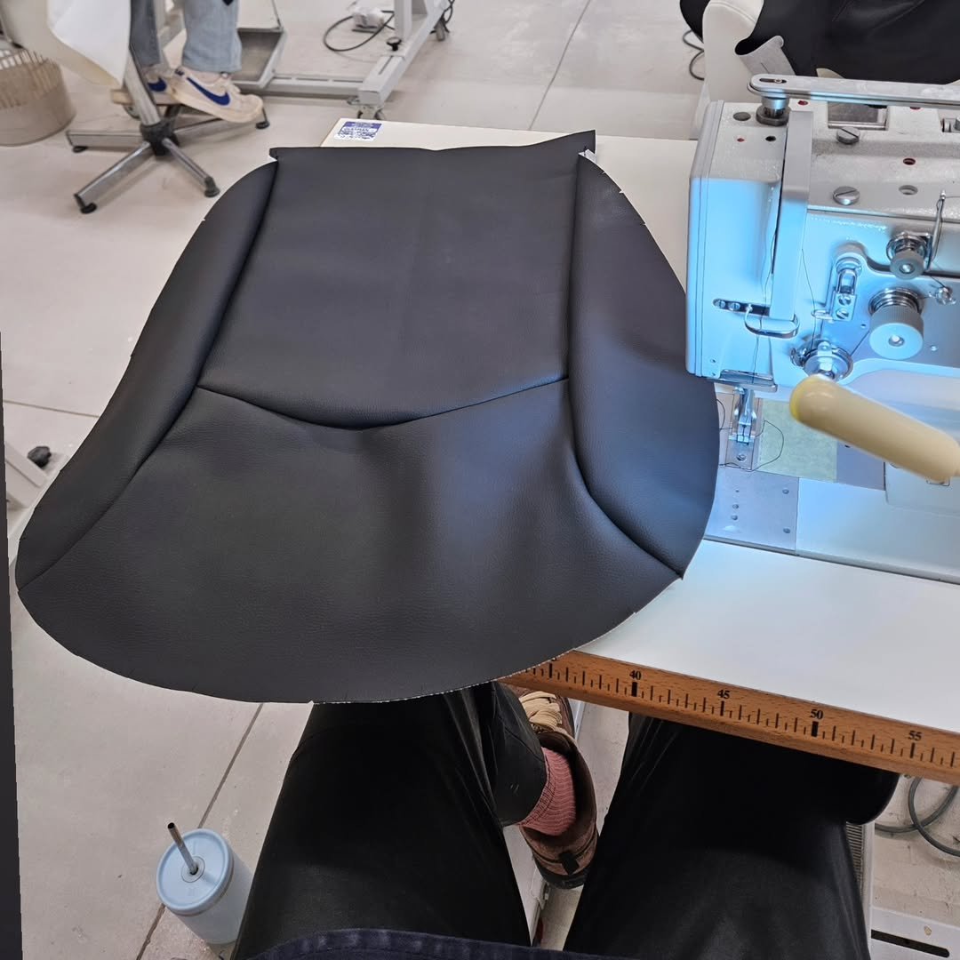 Siège en cuir avant réfection